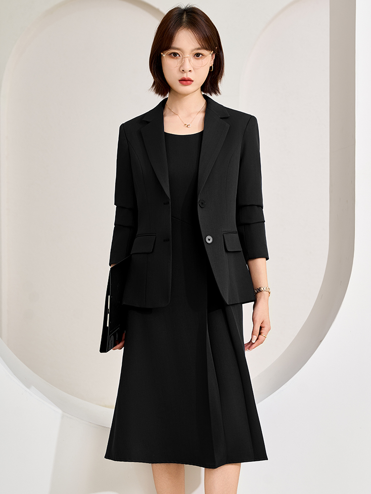 レッドグレーネイビー オフィスレディース スカートスーツ ブ - Women'S Red Formal Wear のレビューと価格